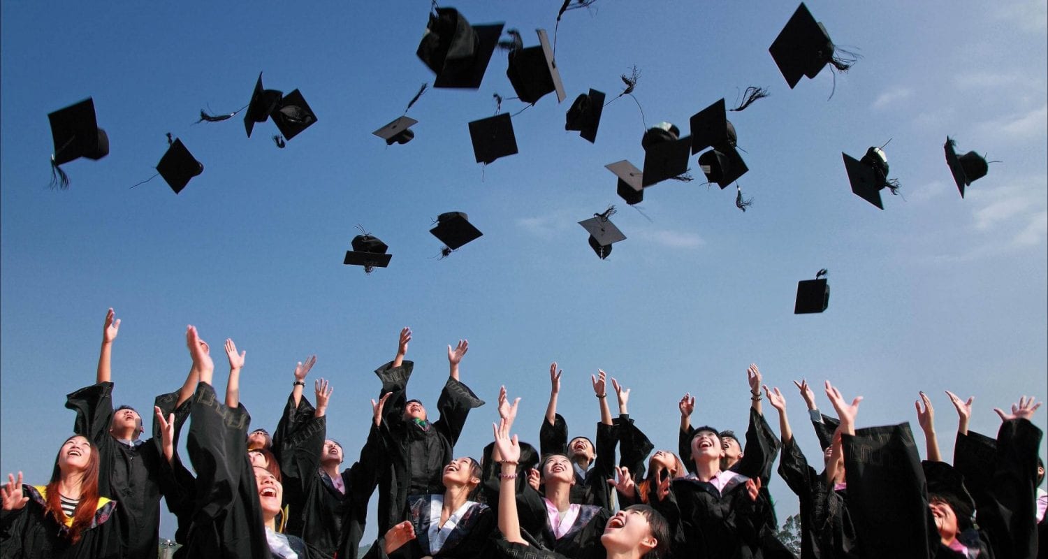 GRADUADOS e1594173900135