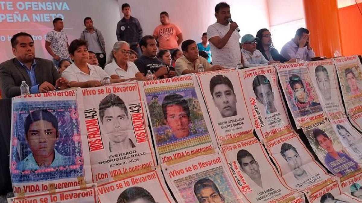 ayotzinapa co jpg.jpg 1348255499