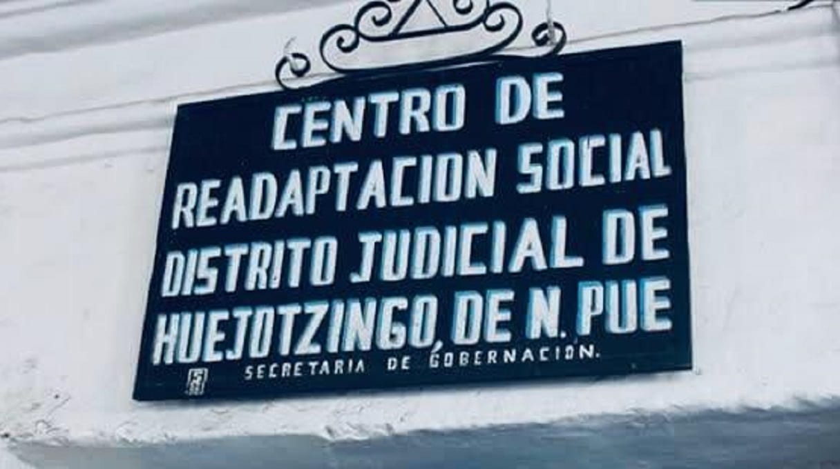 Acusan a custodio del penal de Huejotzingo de violar a una interna y lo separan del cargo 1 cereso huejo