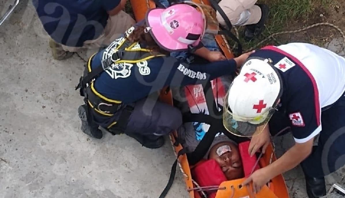 Un hombre recibe una descarga eléctrica mientras hacía una instalación en Cuautlancingo 5 electrica 2