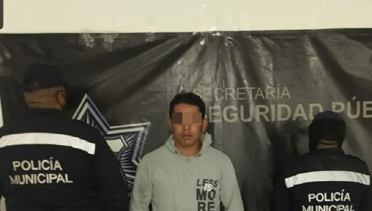 Detienen Policía Estatal y municipal a narcomenudista en Texmelucan 1 poli 1