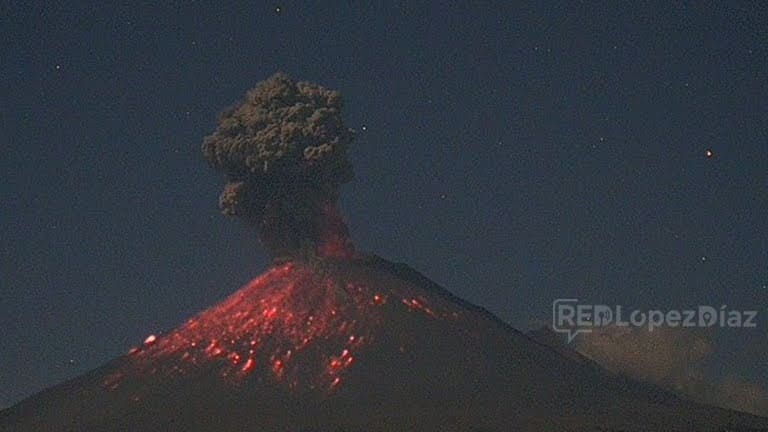 VIDEO: Registra Popocatépetl intensa actividad y expulsión de material incandescente 1 popo 2