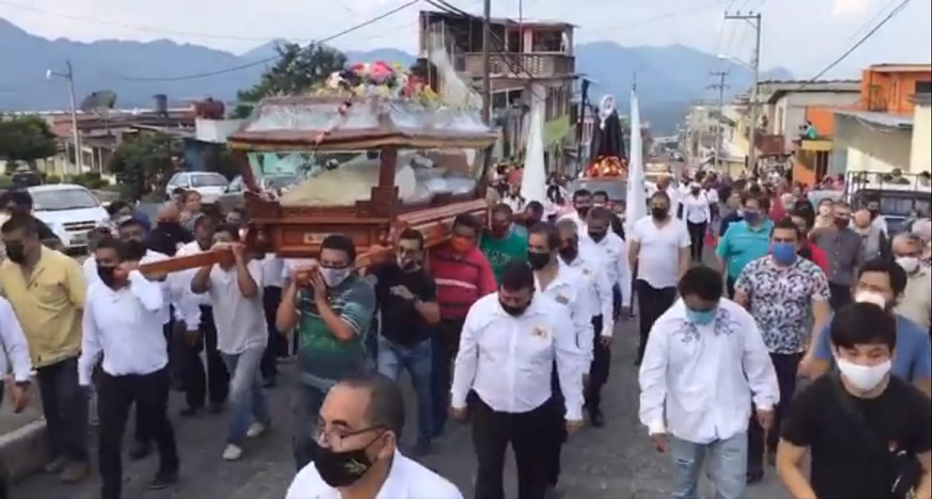 Realizan peregrinación en Huauchinango... para que se termine la pandemia 3 procesion de huachinango
