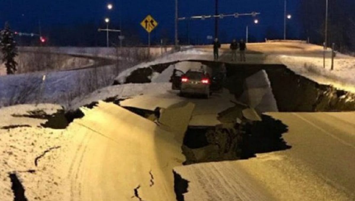 FOTOS y VIDEOS: Sismo de magnitud 7.8 sacude Alaska 1 sismo