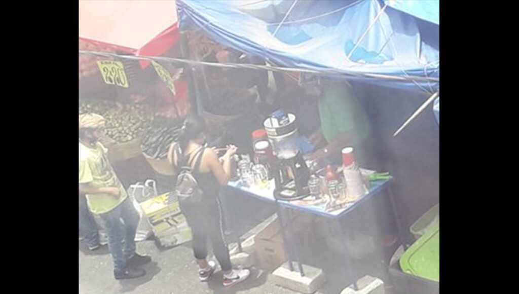 venden cerveza en mercado 5 de mayo