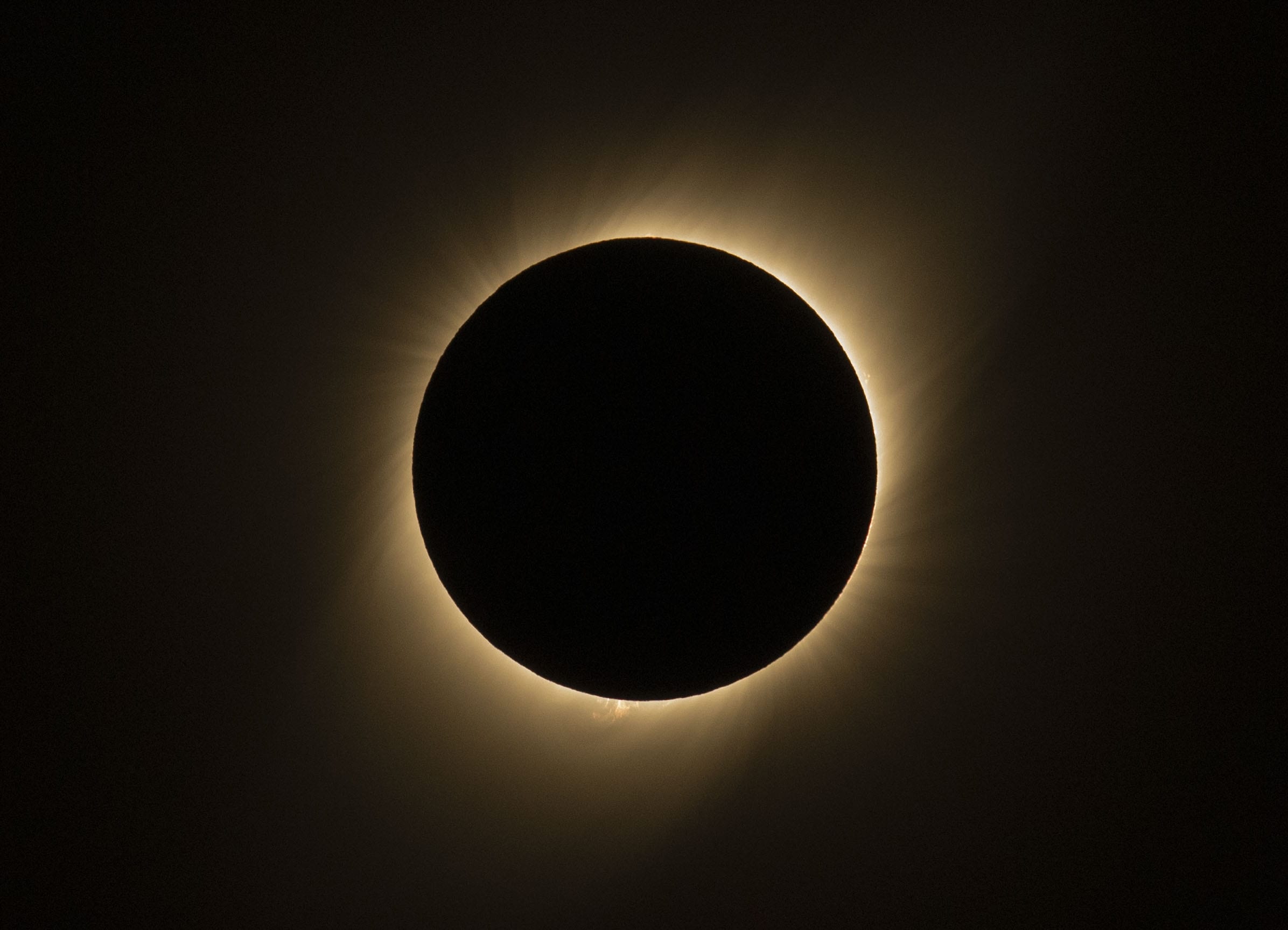 ¡Aguas con las Fake news! No habrá eclipses en agosto 1