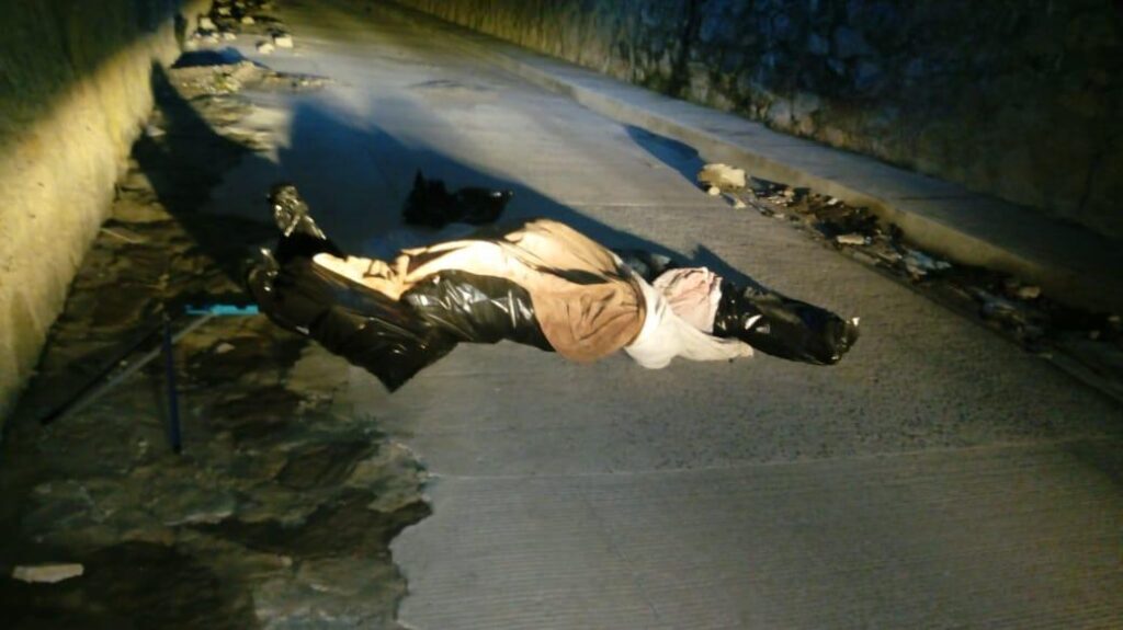 051bc2fd a959 4c18 a513 7eab979992c7