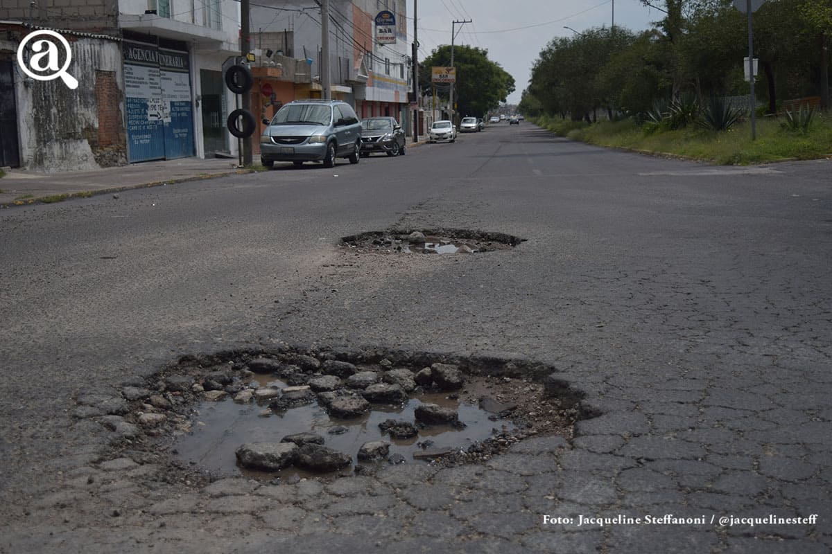 Ayuntamiento de Puebla debe poner más atención a los baches: Barbosa 1 Baches en Puebla 1