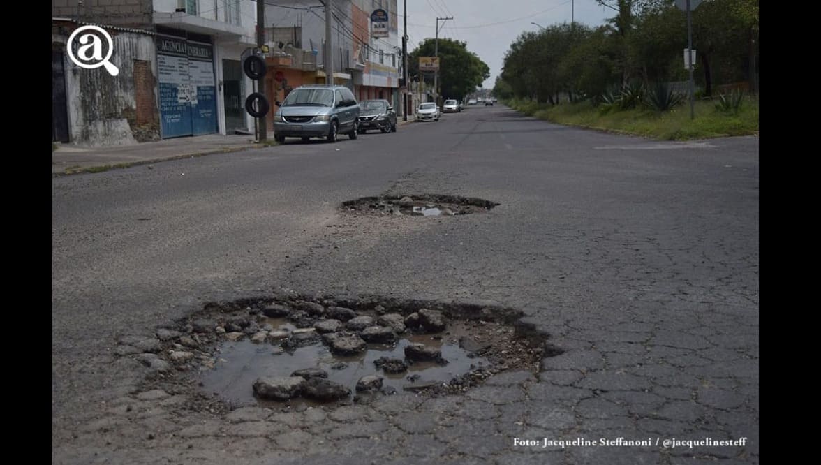 ¿Será? Ayuntamiento de Puebla asegura que ha invertido 50 mdp para bacheo 1 Baches en Puebla 7