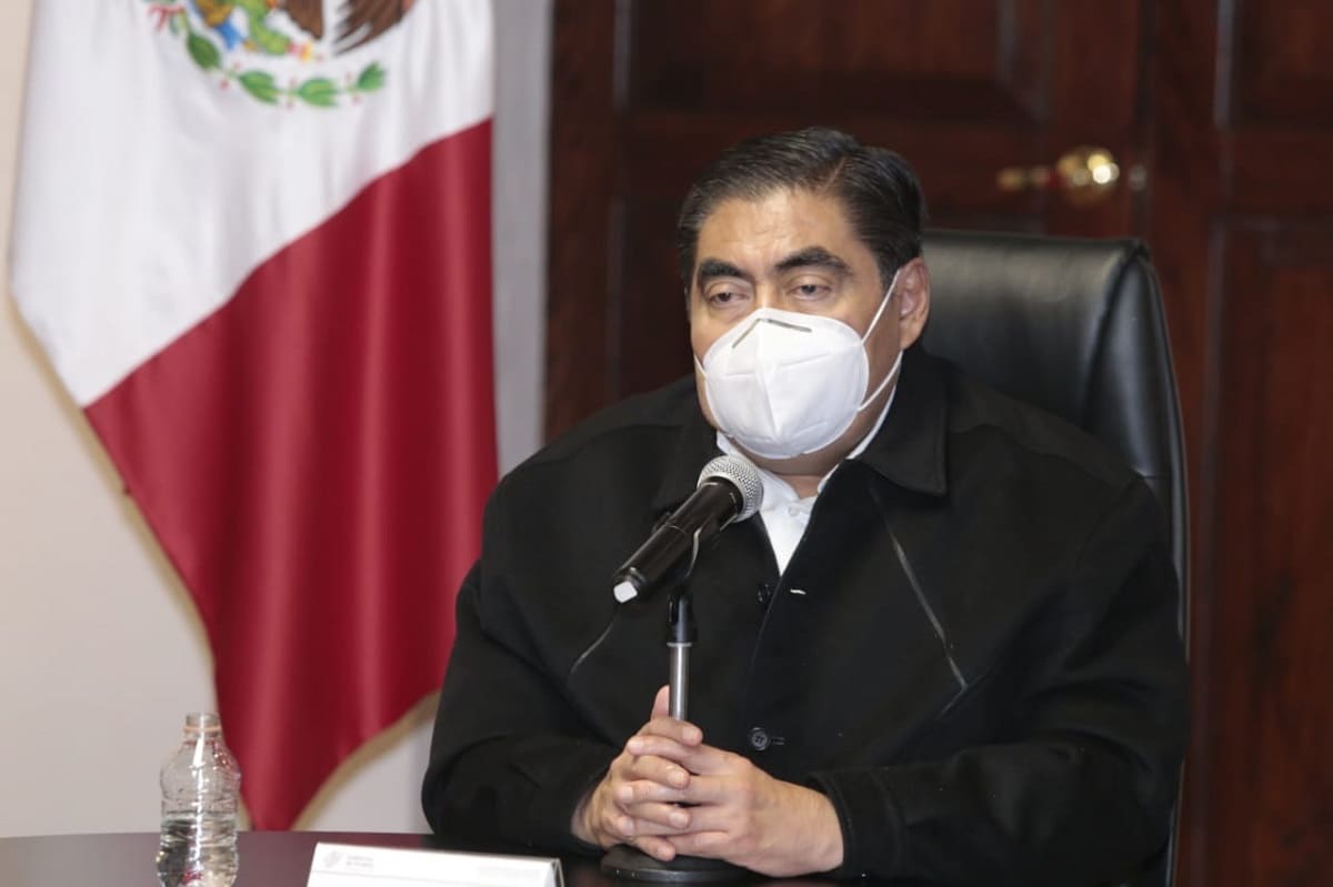 Barbosa reta a Lozoya a que presente pruebas de sus acusaciones: “nunca saldré en un video” 1 Miguel Barbosa 1