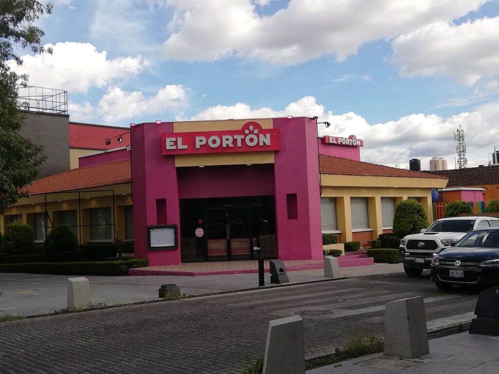 Porton de la juarez 1