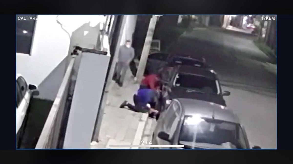 VIDEO: Así le robaron a un poblano tres llantas de su auto en Cholula 1 Robo de llantas Cholula