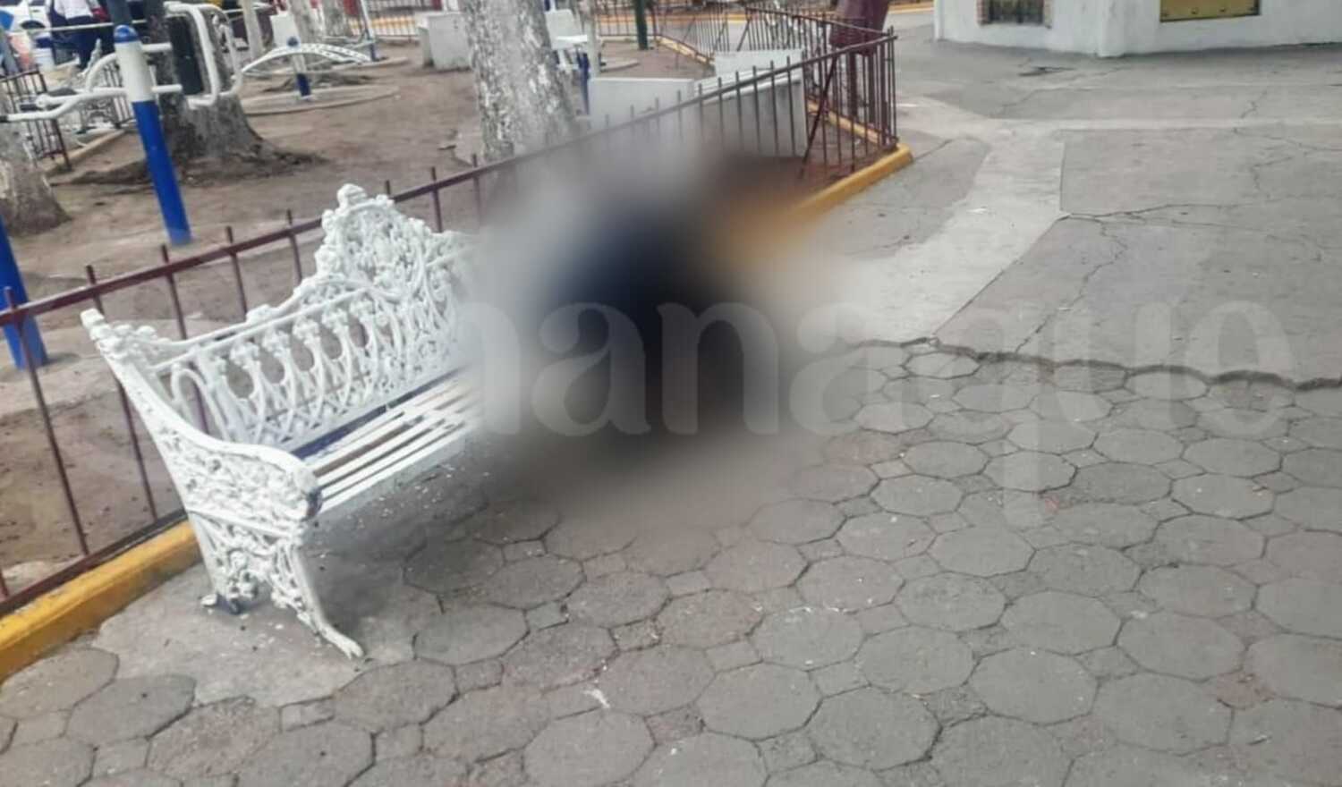 Fallece hombre en banca del parque de San Pablo Xochimehucan 1 WhatsApp Image 2020 08 24 at 8.47.53 PM 1