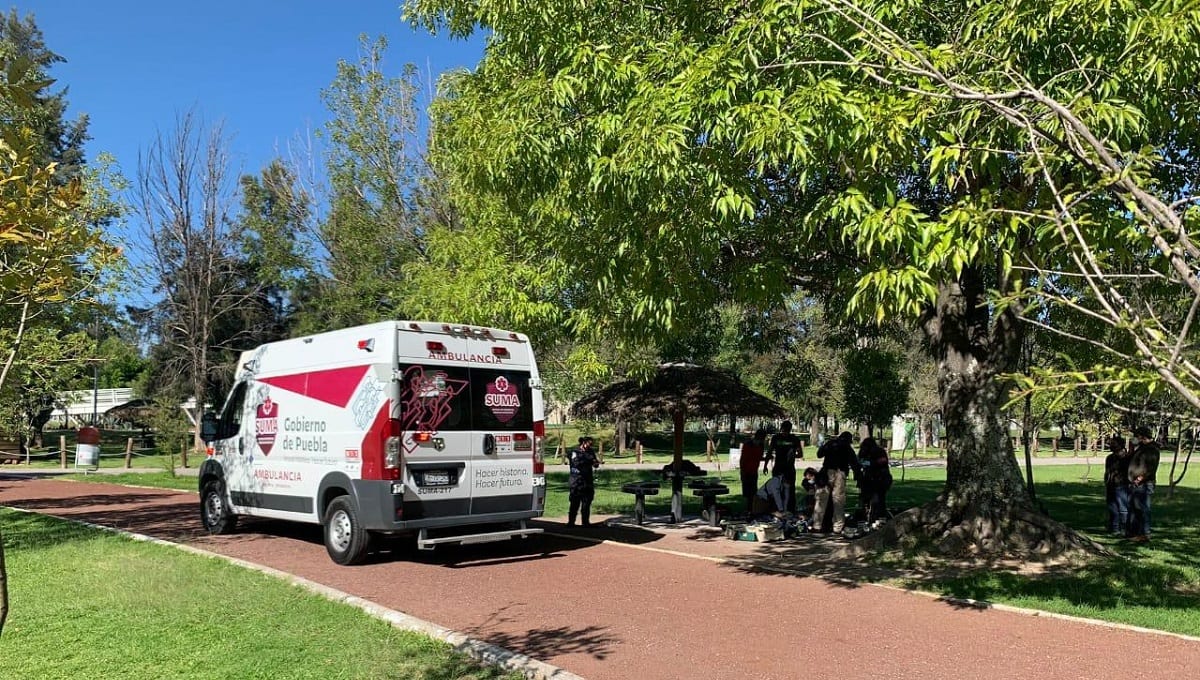 Hombre de la tercera edad muere mientras hacía ejercicio en el Parque del Arte 1 ambulancia