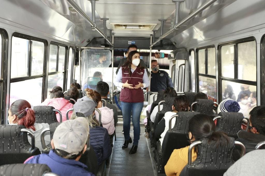 claudia rivera camion 1