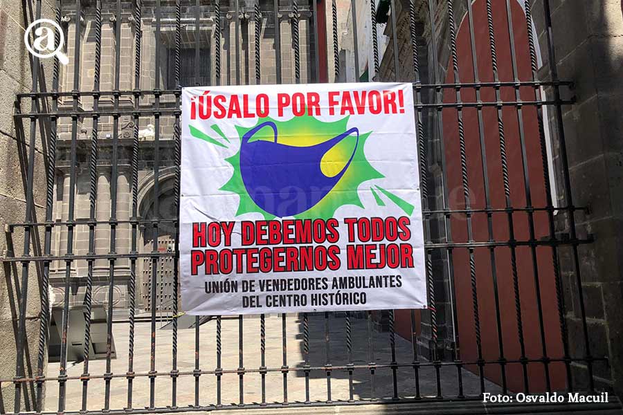 Ambulantes de Puebla piden usar cubrebocas; colocan gel antibacterial y lavamanos 5 igle2