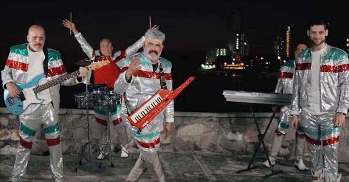 ramito de violetas 1110x581 1