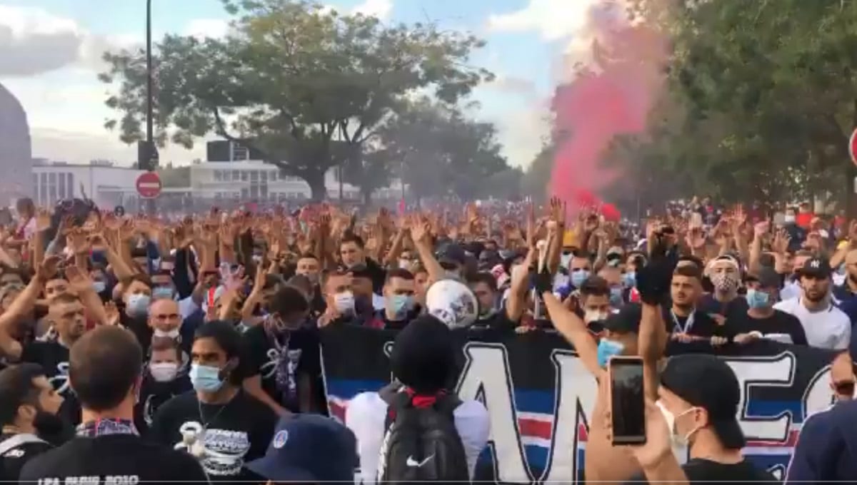 Sin temor al coronavirus: aficionados del PSG se aglomeran previo a la final de Champions 1 trump 1