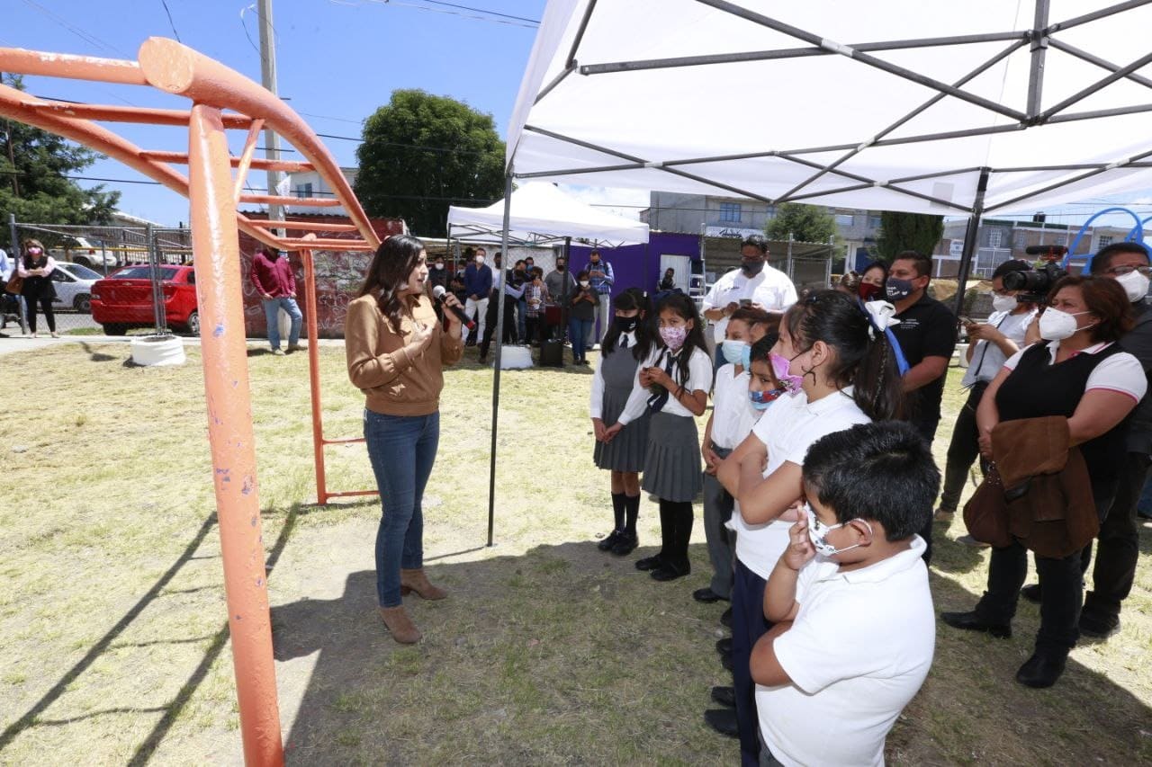 CLaudia Rivera nino 2s