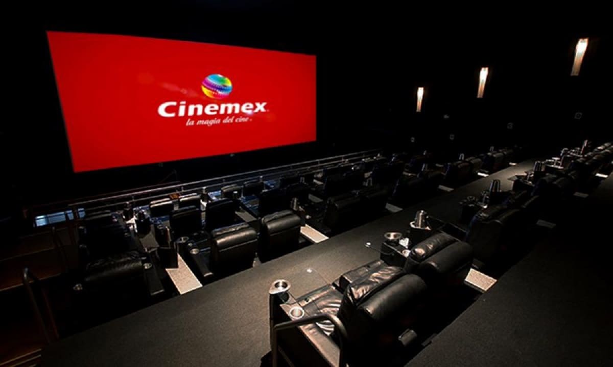 A partir del lunes abrirán cines, teatros, museos y gimnasios en CDMX 2