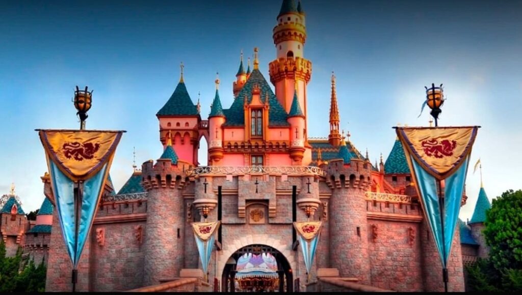 Disneylandia cerrara sus puertas temporalmente debido al Covid 19 1 1