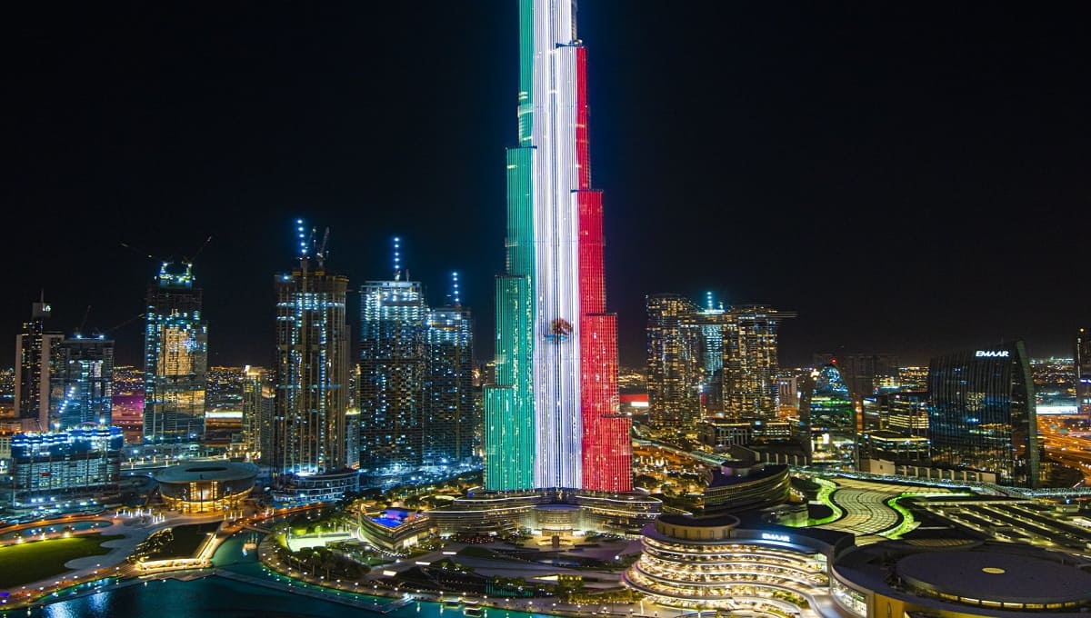 Emiratos Árabes Unidos se iluminó con la bandera de México   1 Eh 4aKDXsAAQwrm 1