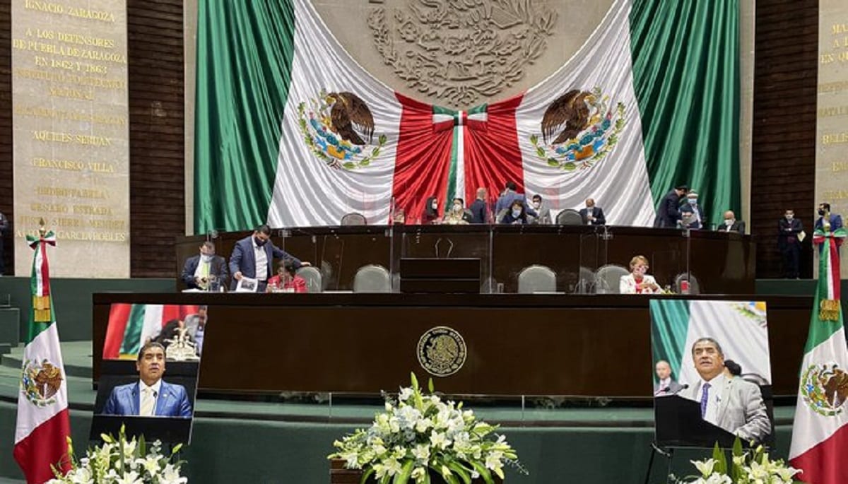 Homenajean en San Lázaro a diputado de Puebla que murió de COVID 1 acundo