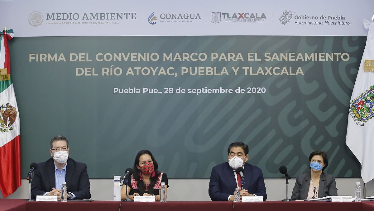 Exhorta Barbosa Huerta a ediles a clausurar empresas que contaminen el Atoyac 1 barbosa atoyac 1