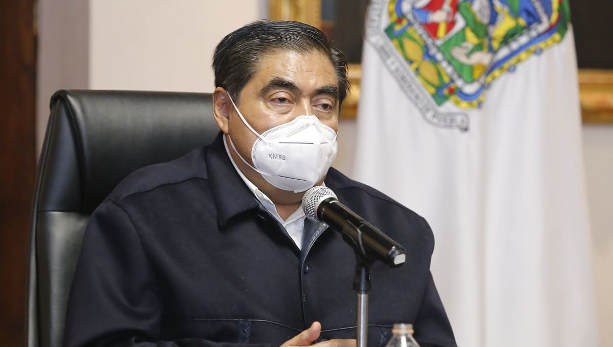 Pide gobernador a poblanos no bajar la guardia ante la contingencia sanitaria 1 barbosa no bajar la guardia 1