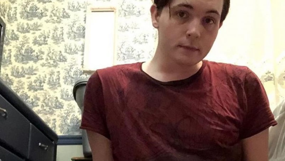 Despiden a joven que usaba pañal para vivir como bebé en Estados Unidos 1 damien turner