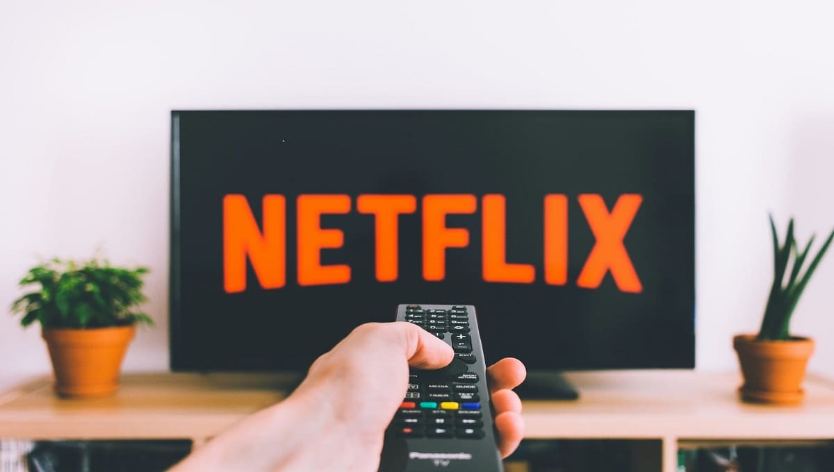 hipertextual netflix se apoya cuarentena y suma casi 16 millones nuevos suscriptores doble 2020968416 scaled 1