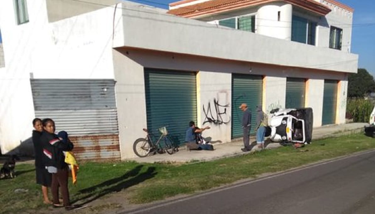 Mototaxi se vuelca en La Resurrección; hay un lesionado 1 la resu