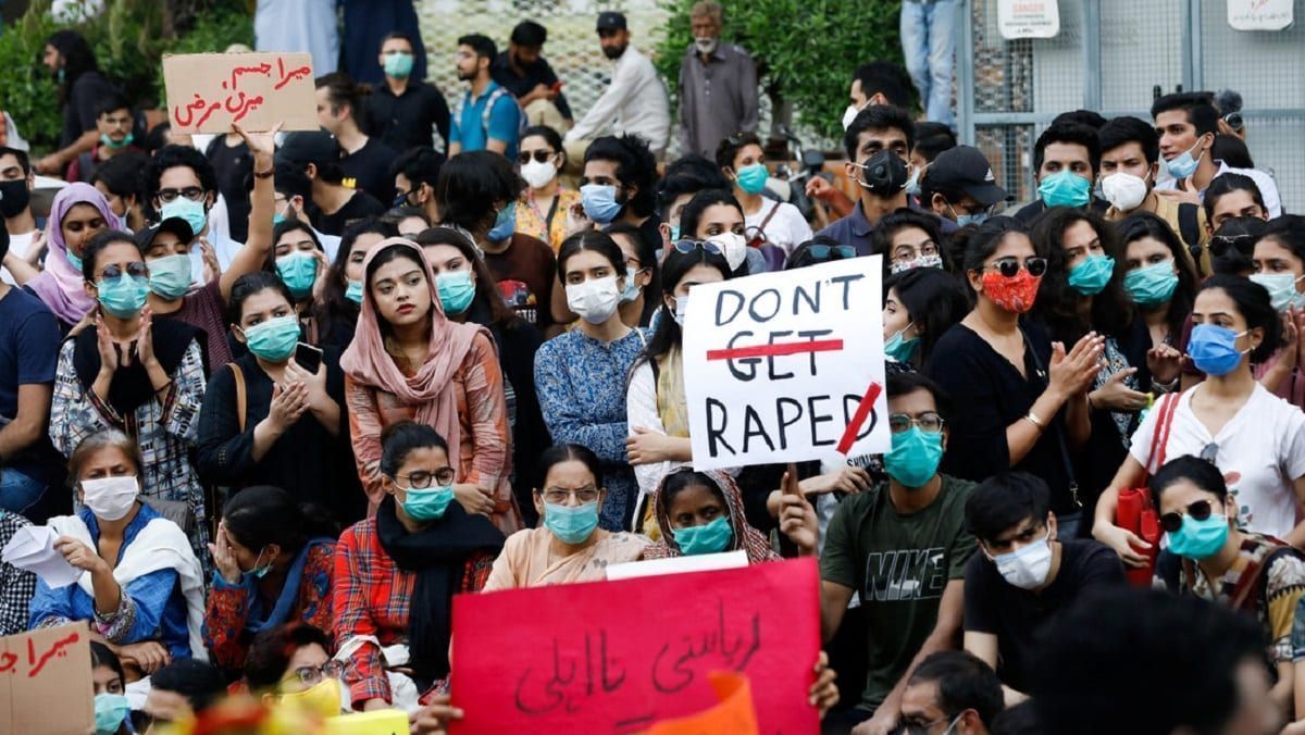 Policía de Pakistán culpa a una mujer de haber sido violada frente a sus hijos 1 pakistan