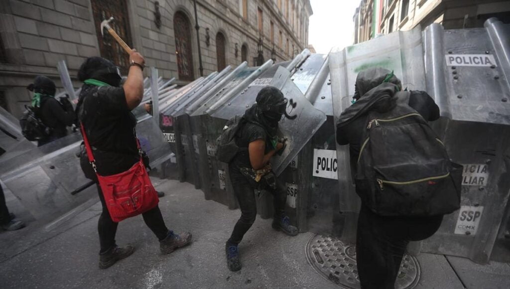 polis