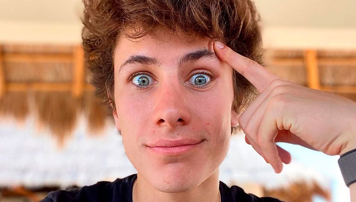 Mhoni Vidente predice que Juanpa Zurita se declarará bisexual 1 ¡Juanpa Zurita se despide de un cadete 1