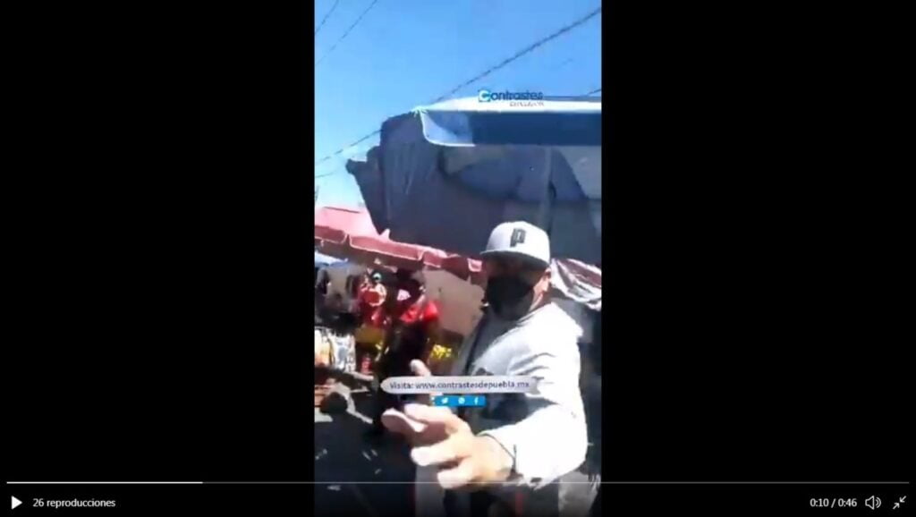 ENFRENTAMIENTO ENTRE POLICIAS Y COMERCIANTES DEL MERCADO 5 DE MAYO