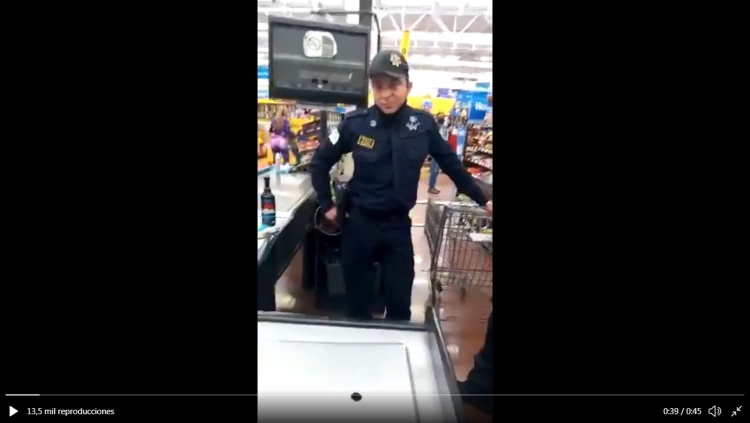 VIDEO: Cachan a policía robando en supermercado del Estado de México 1 POLICIA LADRON EN EL ESTADO DE MEXICO