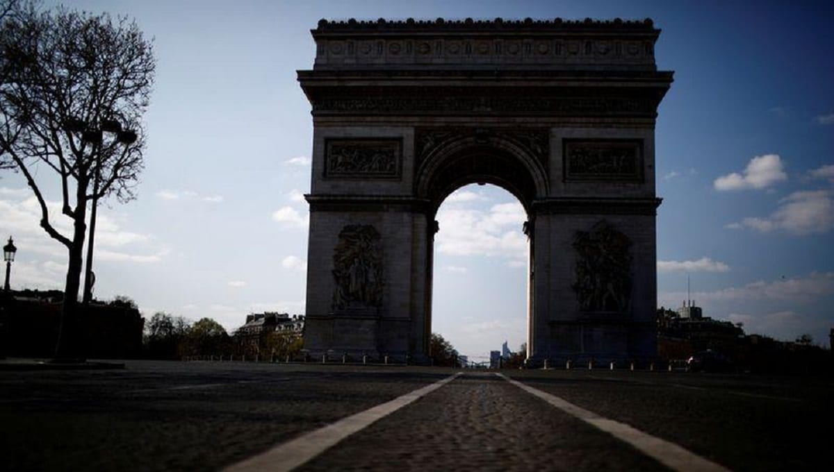 Evacúan el Arco del Triunfo en París ante amenaza de bomba 1 arco del triunfo