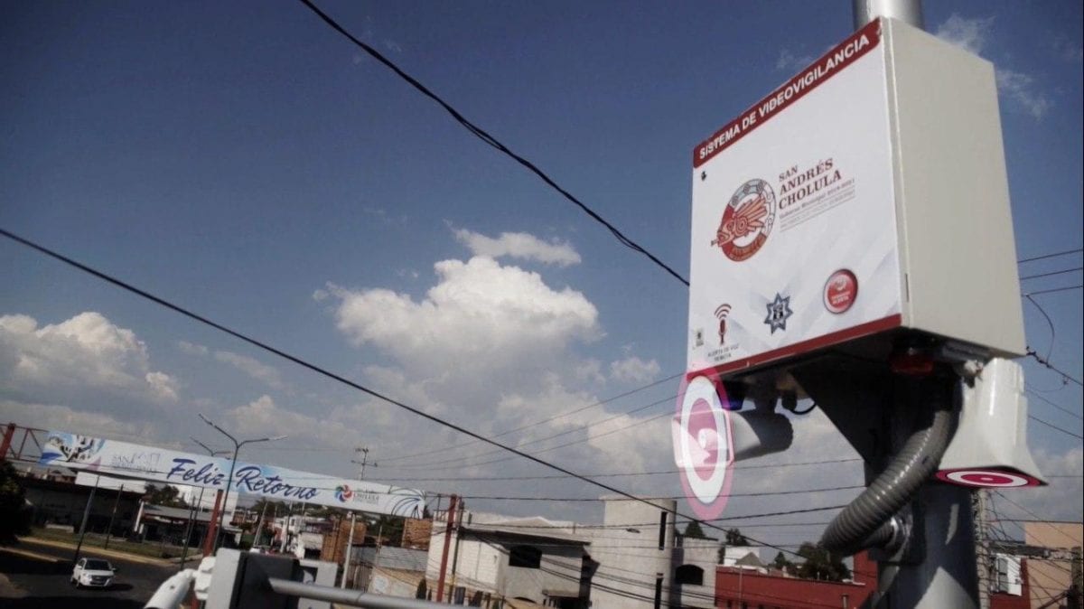Inaugura Karina Pérez el sistema municipal de videovigilancia de San Andrés Cholula 1 19 e1605767827302
