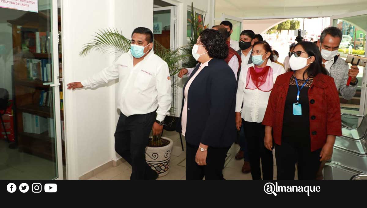 Entrega Karina Pérez Popoca remodelación y ampliación de la presidencia auxiliar de San Francisco Acatepec 3 24sept