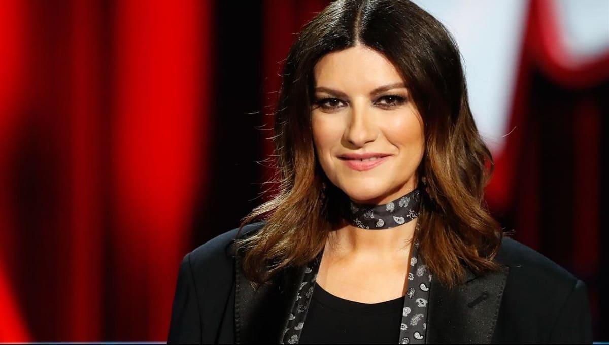 Laura Pausini critica la extensa cobertura por muerte de Maradona en el Día contra la Violencia de Género 1 9 1 2