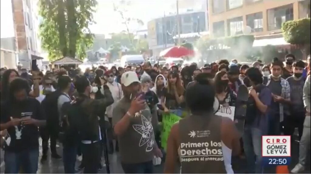 93c08fe4 0bec 4462 8ed4 3e7d42f9f3f9 1