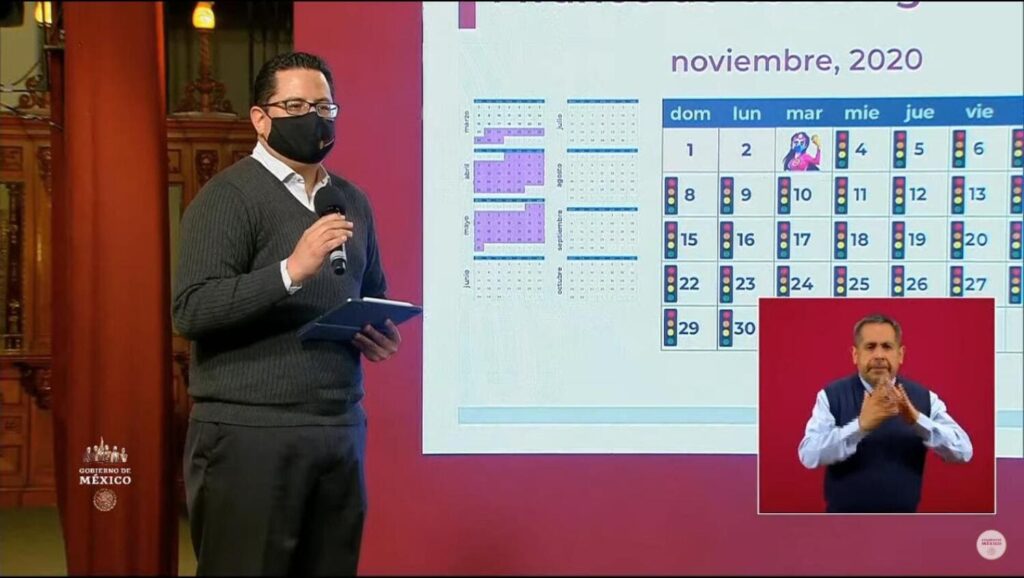 Doctor Alomia en conferencia