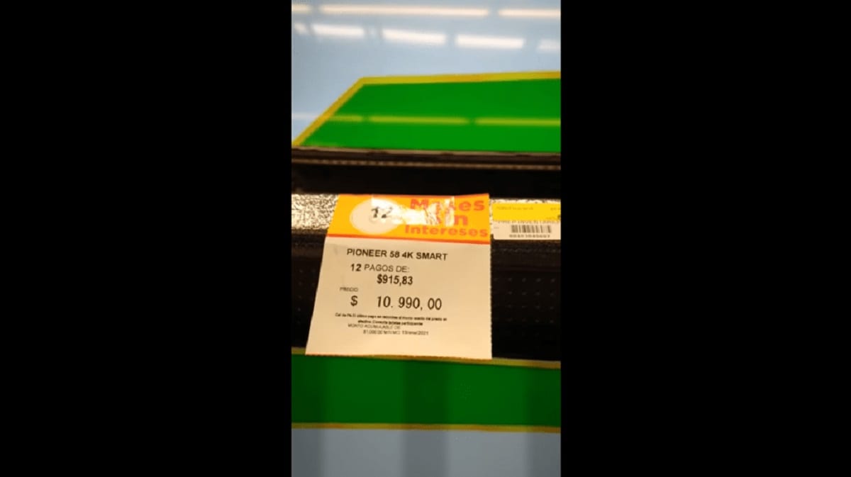 VIDEO: Intenta comprar pantalla en 10 pesos; Aurrerá le dice que no en Edomex 1 bodega aurrera 10 pesos