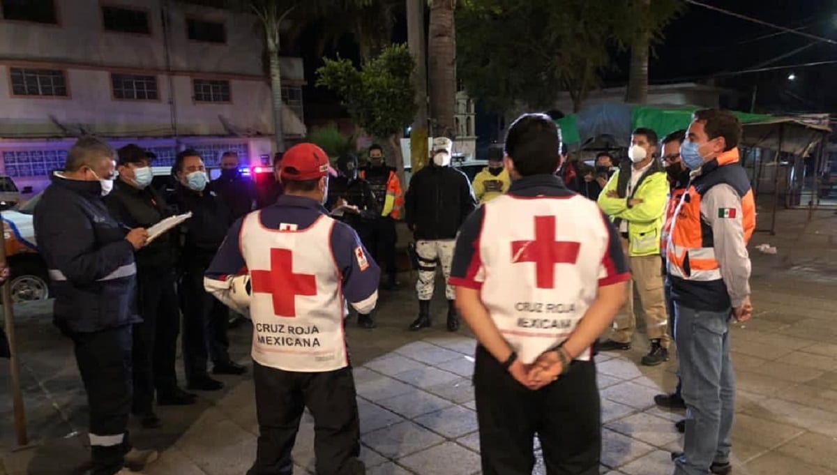 Rescatan a alpinistas perdidos en La Malinche; bajaron por Tlaxcala 1 cruz roja