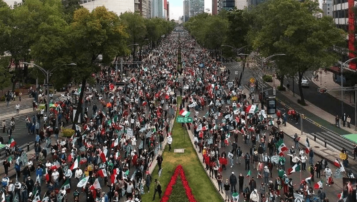 FRENAAA se manifiesta contra AMLO en la CDMX 1 manifestacion