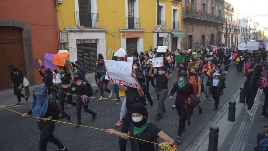 marcha feminista puebla1 1