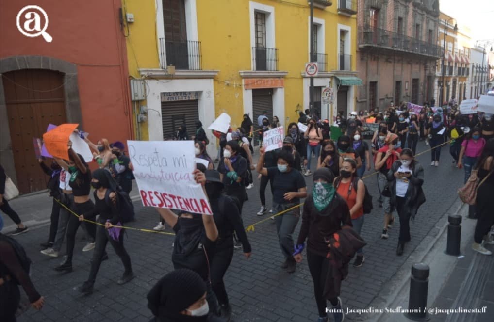 VIDEO: Inicia marcha feminista en Puebla para la eliminación de la violencia contra la mujer 7 marcha feminista puebla3