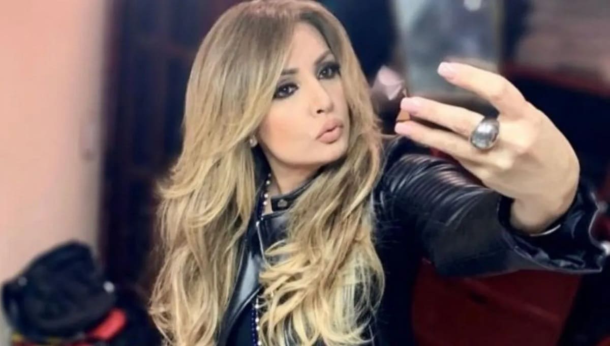 Paty Navidad advierte que la vacuna contra COVID-19 servirá para "usarnos como robots" 1 xoxo x56x.jpg 294026527 1