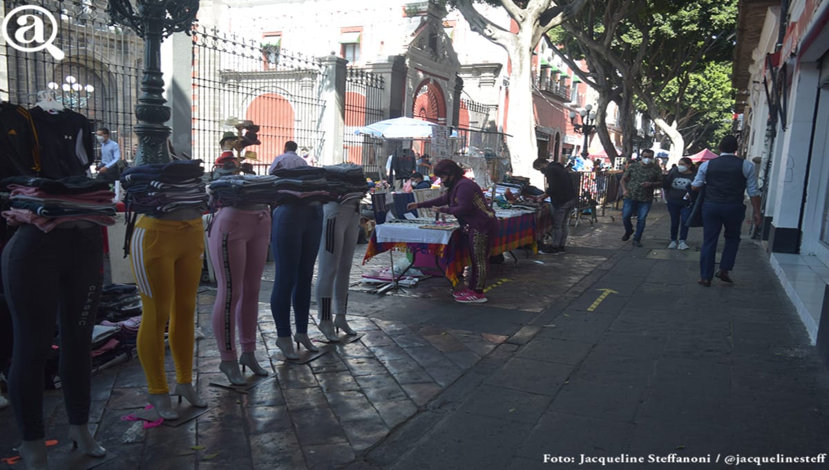 Ayuntamiento defiende a los ambulantes: “acatan mejor las normas que los comercios formales” 1 ambulantes2